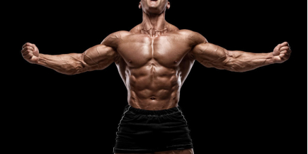 bodybuilder shows physical potential